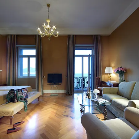 Eurostars Excelsior 4* Naples