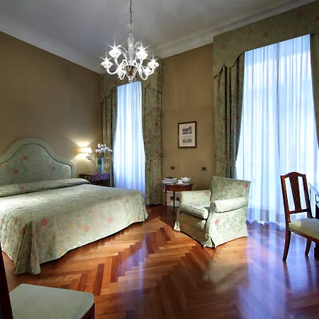 Eurostars Excelsior 4* Naples