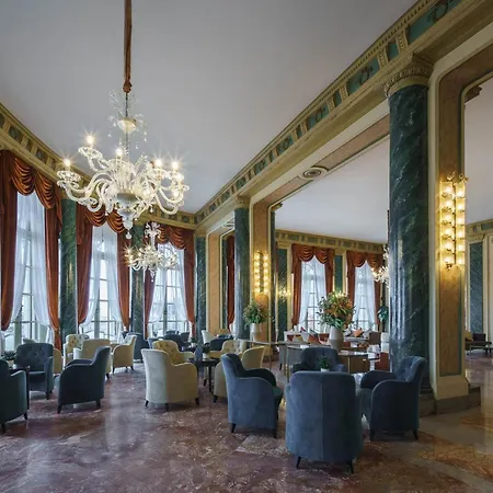Hotel Eurostars Excelsior Naples