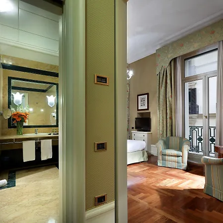Eurostars Excelsior 4* Неаполь