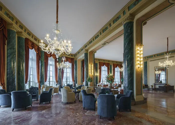 Hotel Eurostars Excelsior Nápoles